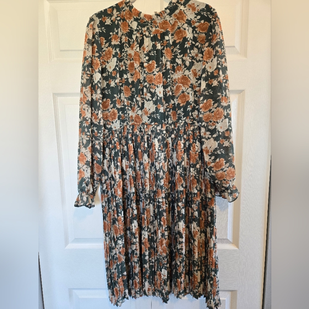 Indie & Co. Oaklee Pleated Dress Deep Emerald 2XL 18-20